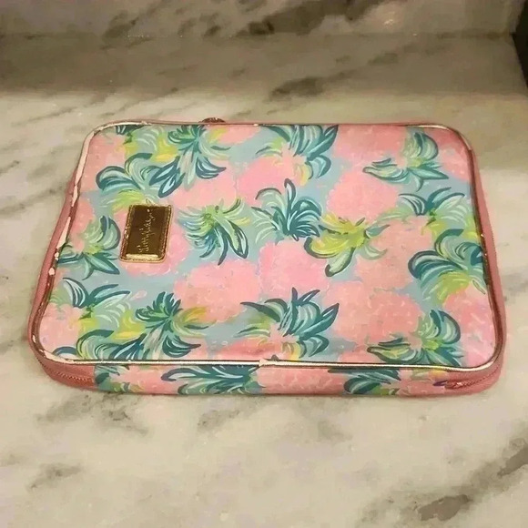 Lilly Pulitzer laptop case - Picture 1 of 11